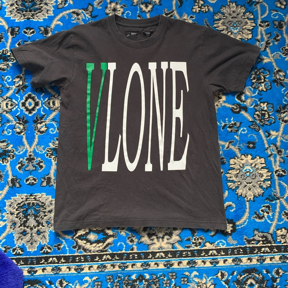 VLone men’s shirt - L Great Condition